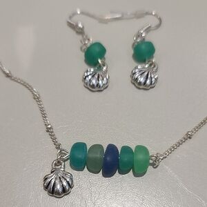 Green, Blue Bead and Silver Necklace And Earring Set Of Sea And Shell Vibe NWT